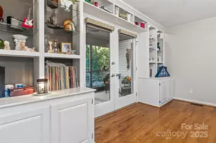 163 Ridgeview Dr, Hendersonville, NC 28792 - Photo 9