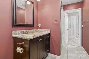 163 Ridgeview Dr, Hendersonville, NC 28792 - Photo 33