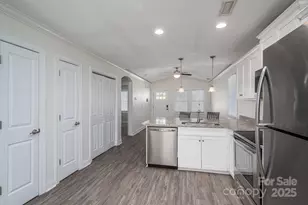 1942 11th Ave NE, Hickory, NC 28601 - Photo 7