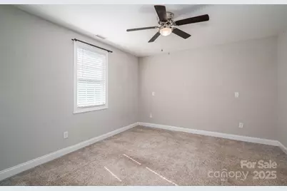 1942 11th Avenue NE, Hickory, NC 28601 - Photo 11