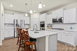 3130 Windhaven Ln, Tega Cay, SC 29708 - Photo 7