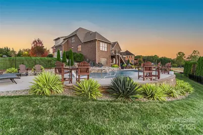 5836 Bakers Point, Hickory, NC 28602 - Photo 3