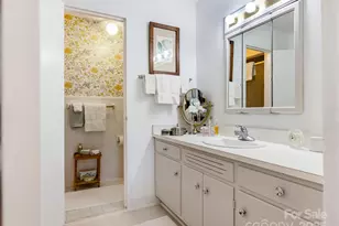 1300 Queens Rd, Charlotte, NC 28207 - Photo 9