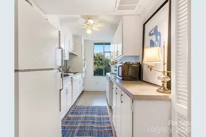 1300 Queens Road #401, Charlotte, NC 28207 - Photo 15