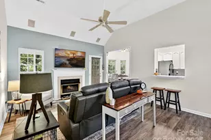 2812 Huckleberry Hill Dr, Fort Mill, SC 29715 - Photo 9