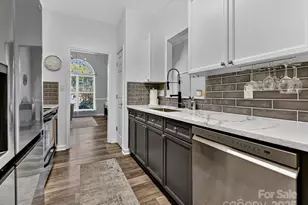 2812 Huckleberry Hill Dr, Fort Mill, SC 29715 - Photo 13