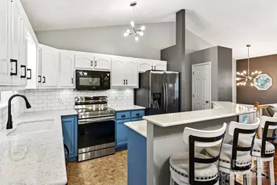 2691 Laurel Pointe Drive, Morganton, NC 28761 - Photo 7