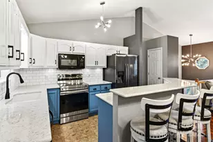 2691 Laurel Pointe Dr, Morganton, NC 28761 - Photo 7