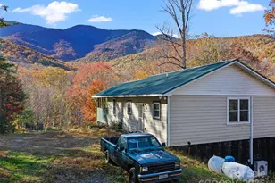 219 Raven Rock Ln, Burnsville, NC 28714 - Photo 1