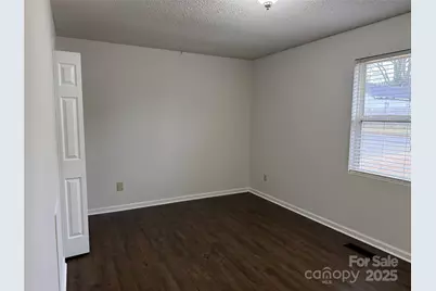 2075 N Whisnant Avenue, Newton, NC 28658 - Photo 15