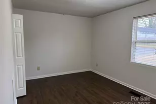 2075 N Whisnant Ave, Newton, NC 28658 - Photo 15