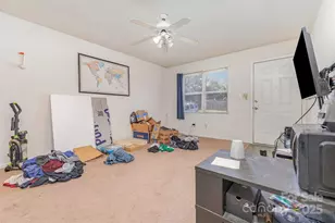 2075 N Whisnant Ave, Newton, NC 28658 - Photo 17