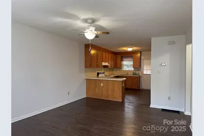 2075 N Whisnant Avenue, Newton, NC 28658 - Photo 9