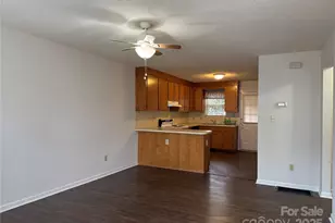 2075 N Whisnant Ave, Newton, NC 28658 - Photo 9