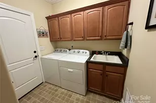 1060 Kensford Dr, Lewisville, NC 27023 - Photo 17