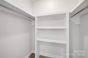 105 N Smallwood Pl, Charlotte, NC 28216 - Photo 33