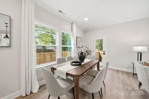 105 N Smallwood Pl, Charlotte, NC 28216 - Photo 17