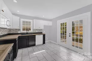 311 N Meadow Dr, Morganton, NC 28655 - Photo 15