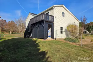 311 N Meadow Dr, Morganton, NC 28655 - Photo 27