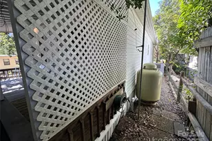 121 S Cardinal Dr, New London, NC 28127 - Photo 33