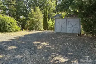 121 S Cardinal Dr, New London, NC 28127 - Photo 39