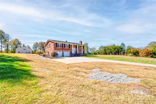 1033 College Ave, Shelby, NC 28152 - Photo 3