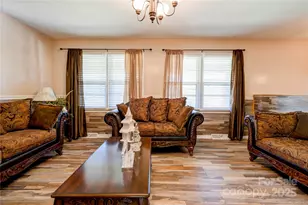 1033 College Ave, Shelby, NC 28152 - Photo 7