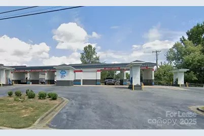 1922 16th Street NE, Hickory, NC 28601 - Photo 1