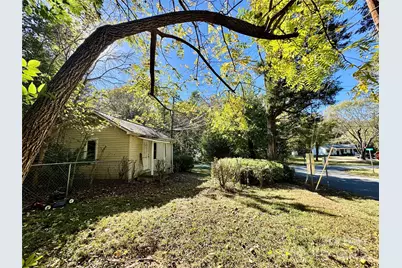 300 E Cedar Street, Yadkinville, NC 27055 - Photo 7