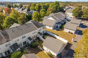 8036 Lynwood Square, Waxhaw, NC 28173 - Photo 33