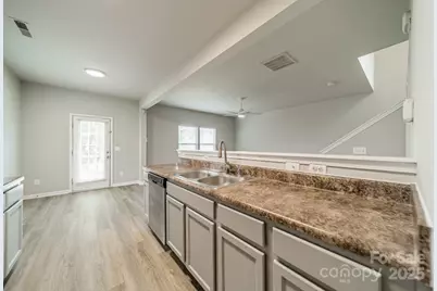 1637 Jakobson Drive, Charlotte, NC 28215 - Photo 15