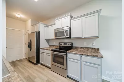 1637 Jakobson Drive, Charlotte, NC 28215 - Photo 13