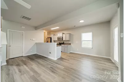 1637 Jakobson Drive, Charlotte, NC 28215 - Photo 7