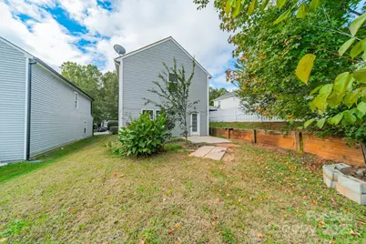 1637 Jakobson Drive, Charlotte, NC 28215 - Photo 33