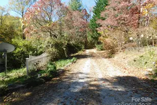 88 E Poplar Dr, Hendersonville, NC 28792 - Photo 23