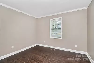 2213 Kennesaw Drive, Charlotte, NC 28216 - Photo 9