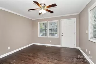 2213 Kennesaw Dr, Charlotte, NC 28216 - Photo 3