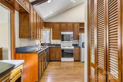 212 Riverside Drive, Morganton, NC 28655 - Photo 9