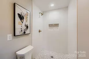 6210 Cora St, Charlotte, NC 28216 - Photo 15