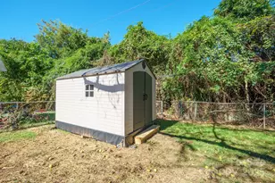 2409 Abelwood Rd, Charlotte, NC 28216 - Photo 37