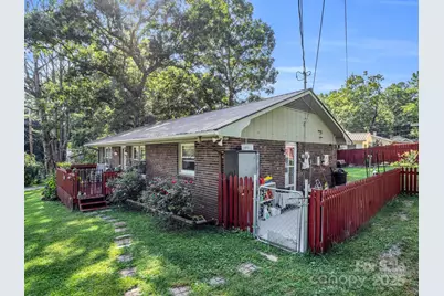 285 Cosmos Drive, Hendersonville, NC 28791 - Photo 31