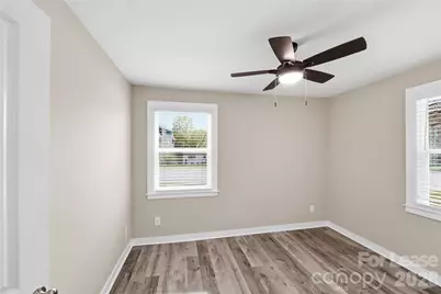 2301 Shamrock Drive, Charlotte, NC 28205 - Photo 17