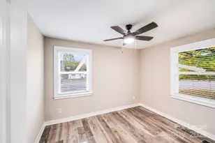 2301 Shamrock Dr, Charlotte, NC 28205 - Photo 5