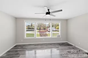 2301 Shamrock Dr, Charlotte, NC 28205 - Photo 7