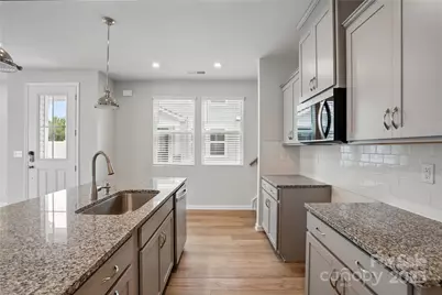 2028 Vinyasa Lane, Charlotte, NC 28215 - Photo 9