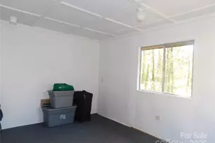 88 E Poplar Dr, Hendersonville, NC 28792 - Photo 33