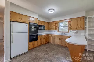 2106 Enon Rd, Morganton, NC 28655 - Photo 13