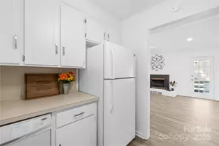 700 Chestnut Ln, Matthews, NC 28104 - Photo 19