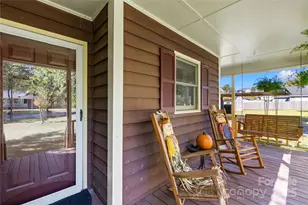 700 Chestnut Ln, Matthews, NC 28104 - Photo 11