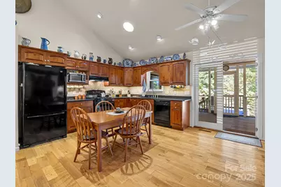 160 Caledonia Road, Landrum, SC 29356 - Photo 9